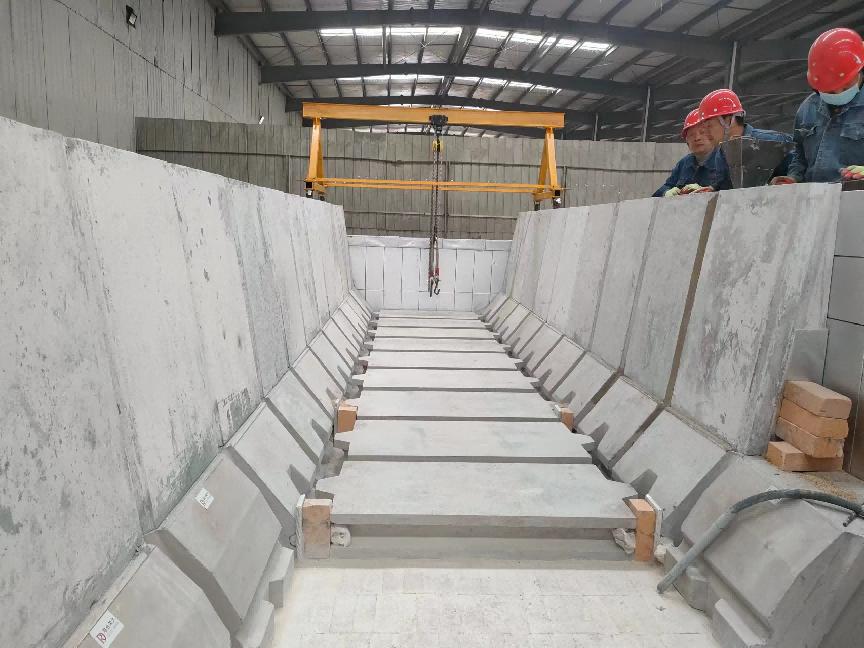 Blast Furnace Iron Runner Precast Overhaul